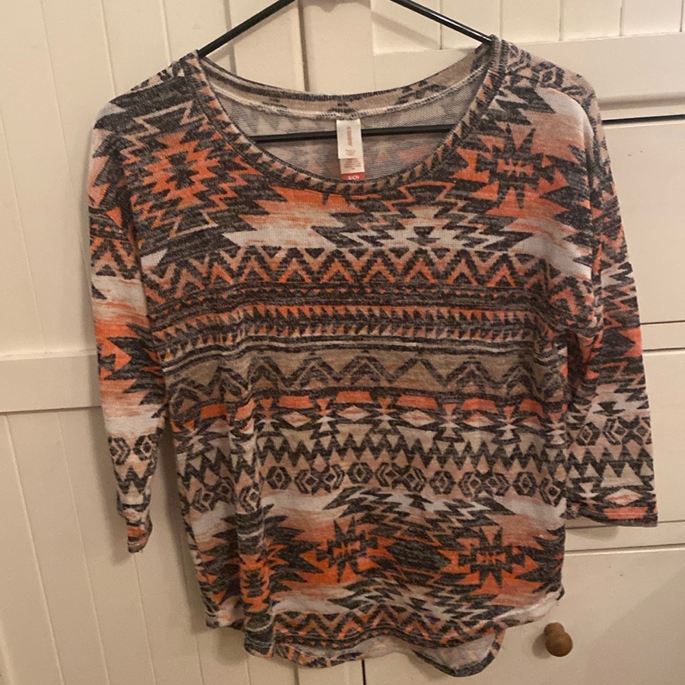 No Boundaries Long sleeve top